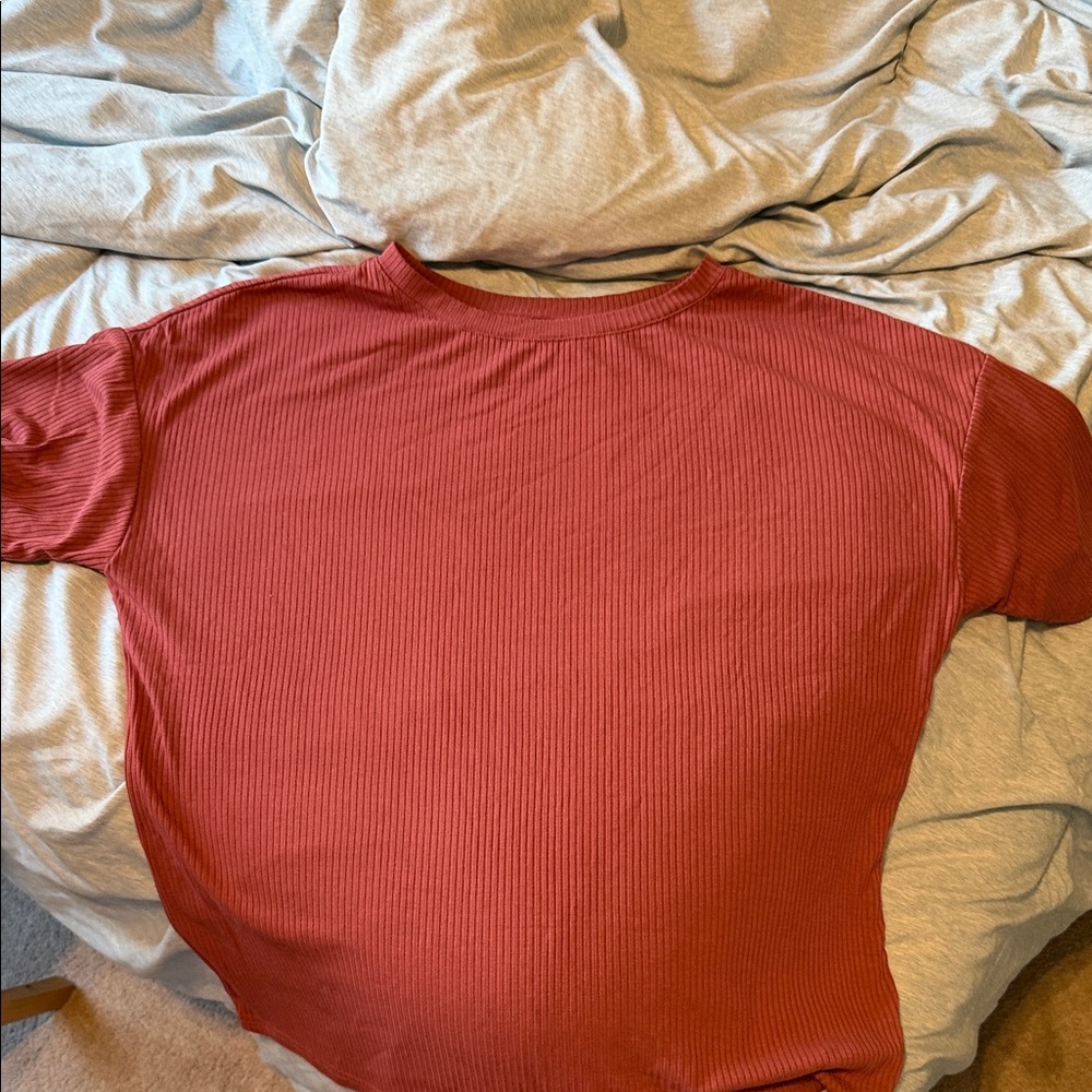 Women Classic Red Short Sleeve Tee with shorts